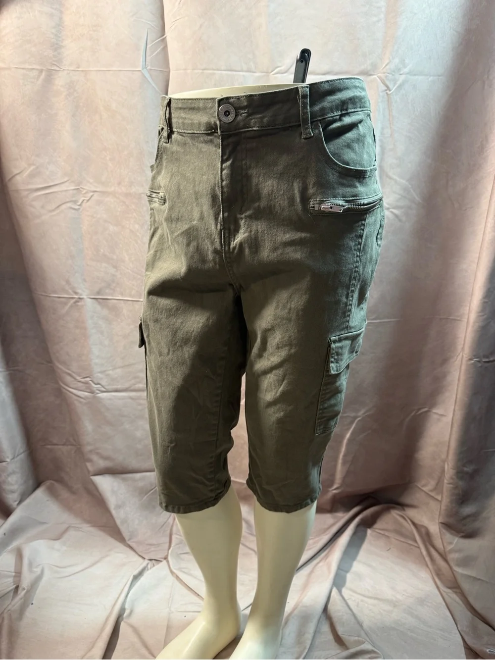 Women’s Olive Cropped Cargo Jeans - Mid Rise Ankle Cargo